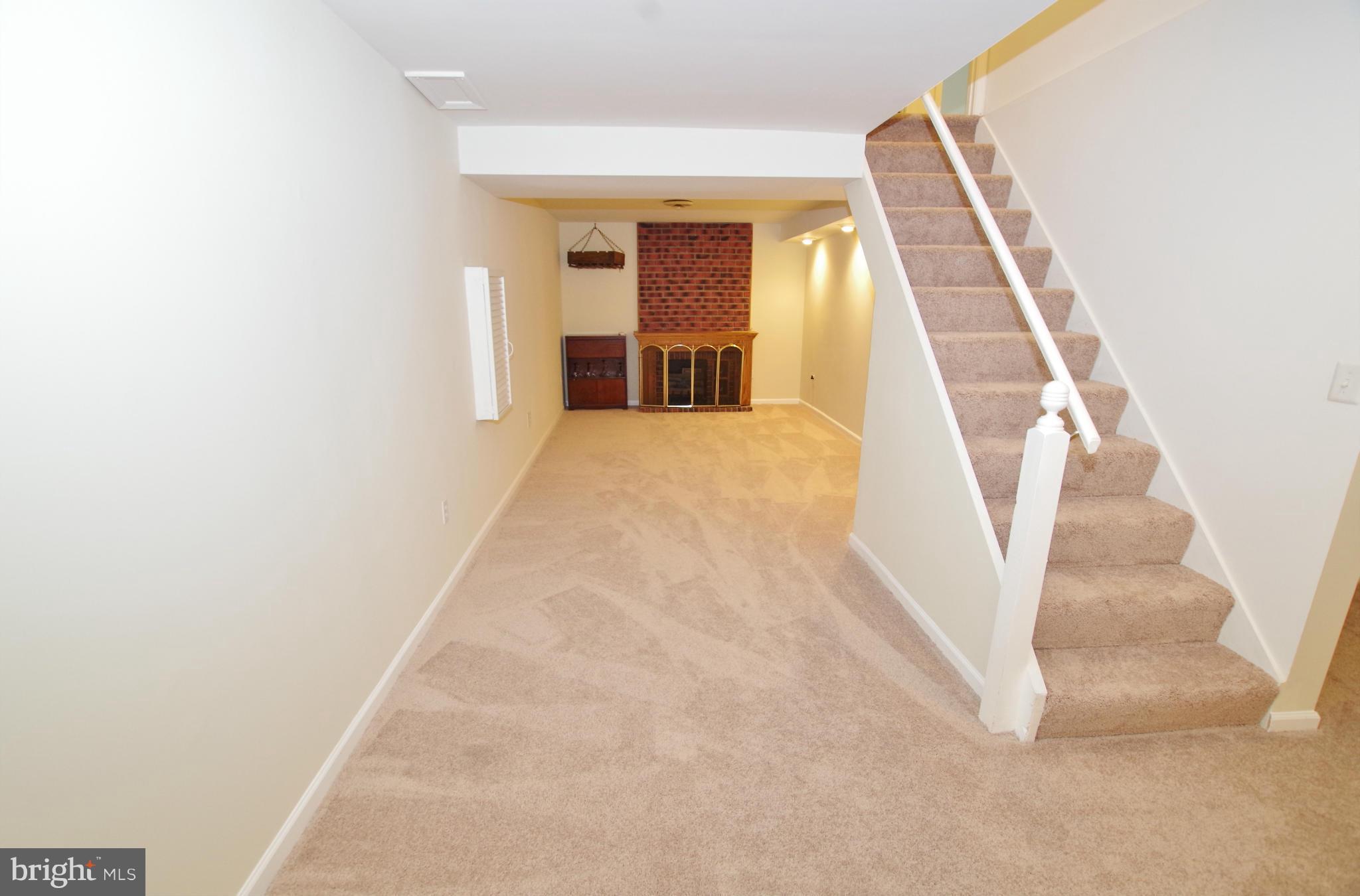 7312 Torran Rocks Way Gaithersburg, MD 20879 - Photo 15 of 30 Huge Recreation Room