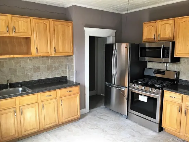 $1,400,000 | 14 Horton Avenue, New Rochelle, NY 10801