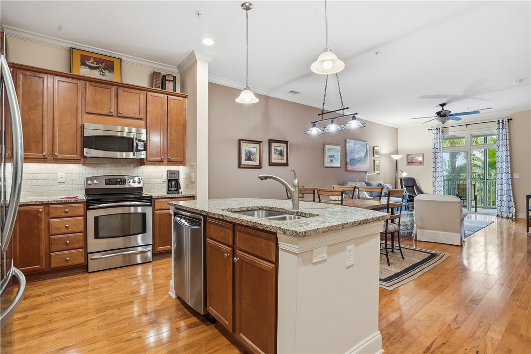 1207 Grand View Dr Street St. Simons Island, GA 31522 - Photo 4 of 31 Open Kitchen