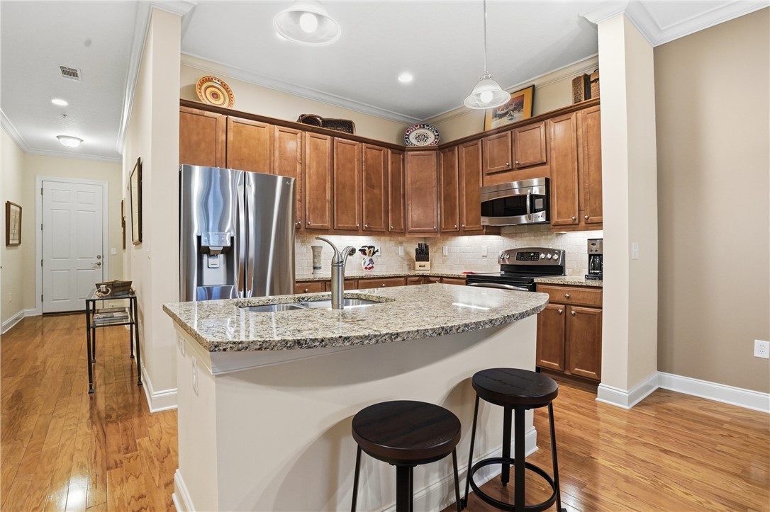 1207 Grand View Dr Street St. Simons Island, GA 31522 - Photo 6 of 31 Island & Bar