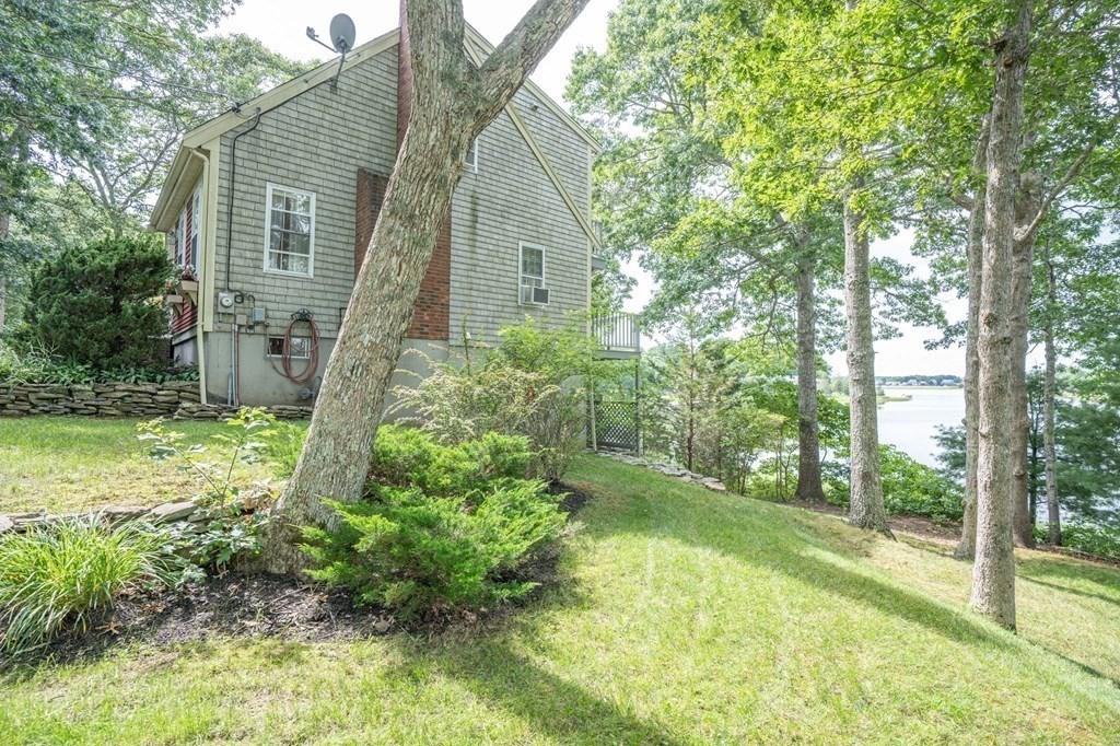 43-41 Edgewater Way Wareham, MA 02571 - Photo 8 of 37 Gallery Image 8