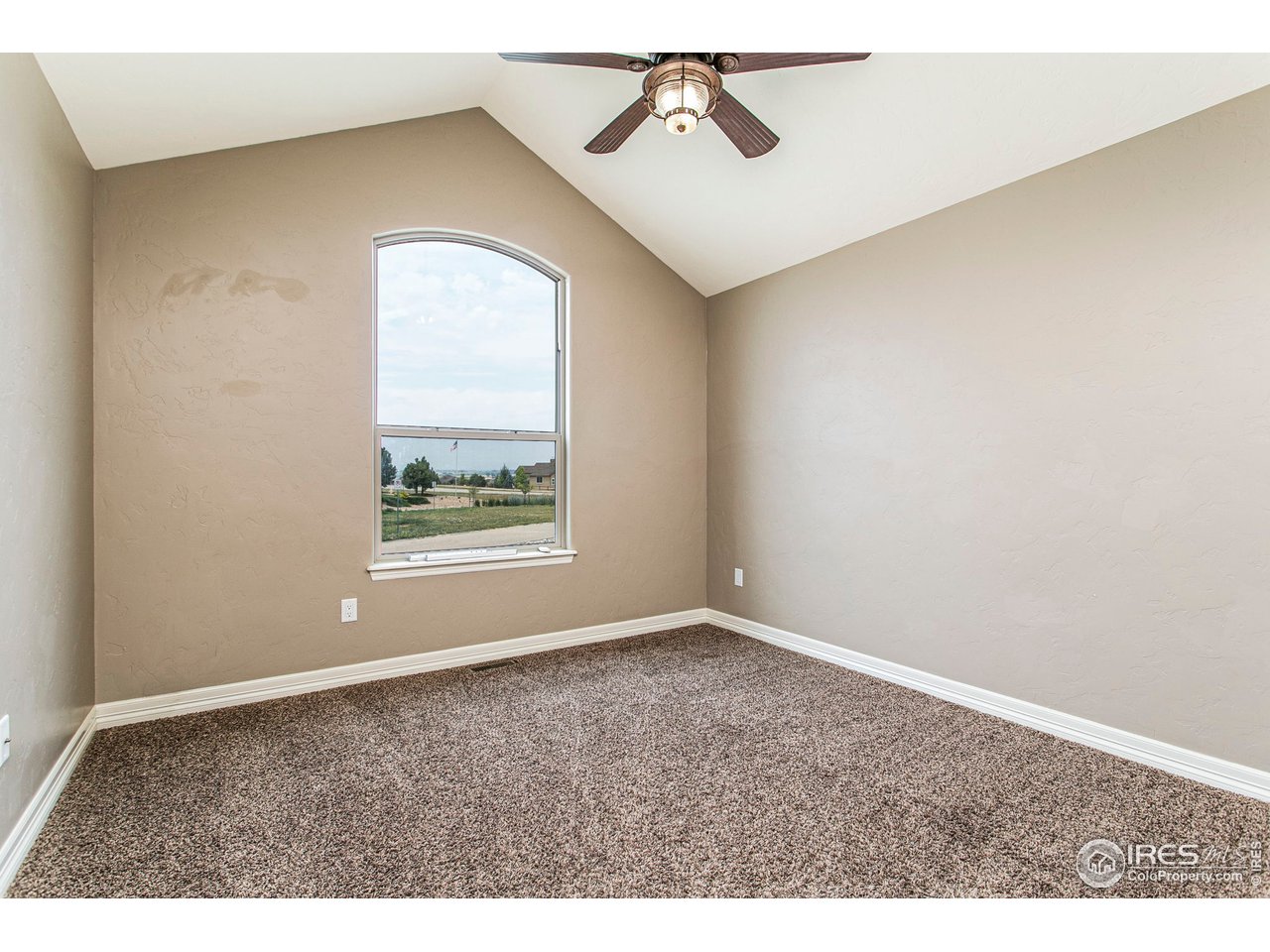 3202 Timeless Circle Berthoud, CO 80513 - Photo 6 of 40 an empty room with windows and closet