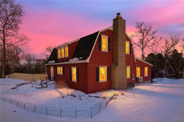 $299,900 | 3360 Slate Hill Road, Marcellus, NY 13108