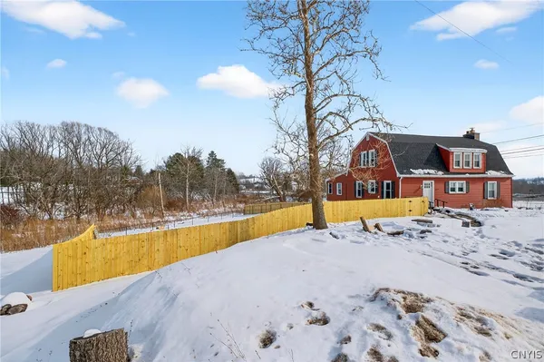 $299,900 | 3360 Slate Hill Road, Marcellus, NY 13108