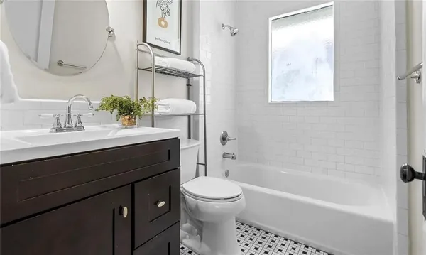 $349,950 | 4510 Pennsylvania Avenue, Kansas City, MO 64111