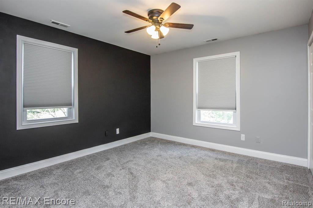 1649 Emerson Circle Rochester Hills, MI 48307 - Photo 13 of 29