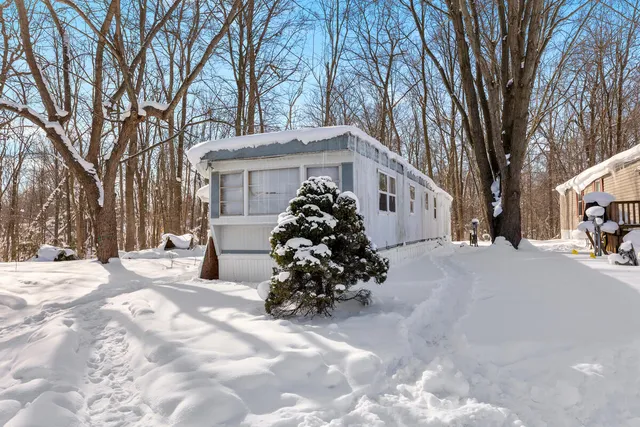 $29,900 | 4500 Crabapple Court Northwest, Walker, MI 49534