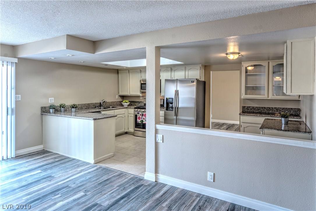 1816 Nuevo Road Henderson, NV 89014 - Photo 8 of 34 Gallery Image 8