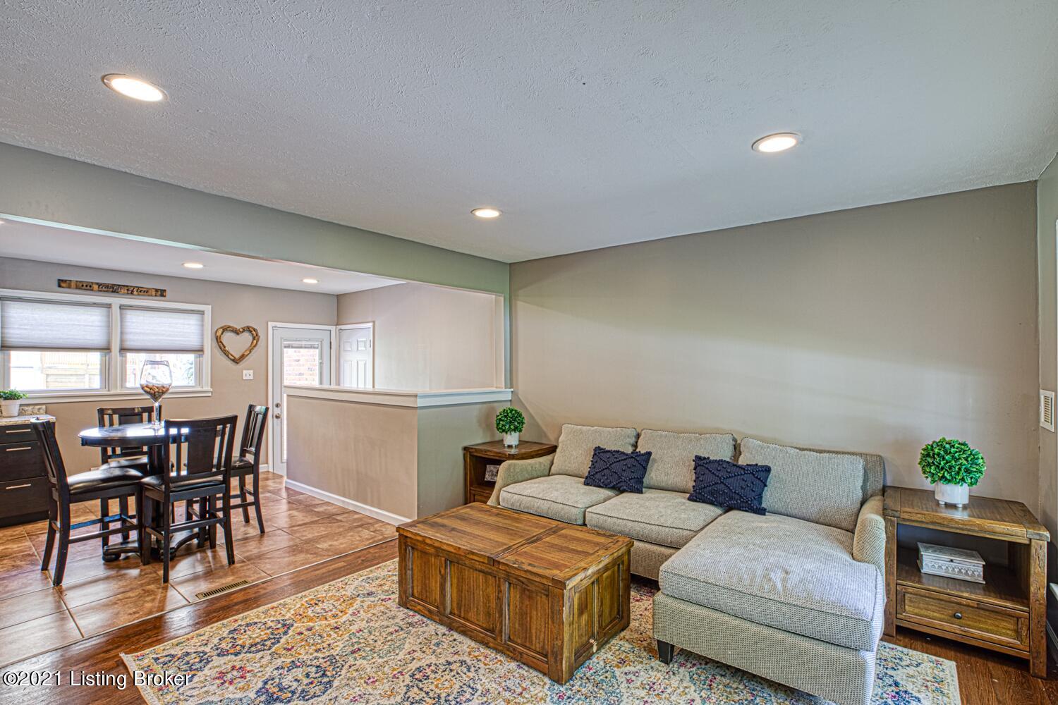 7603 Westbrook Road Louisville, KY 40258 - Photo 5 of 40 GSP-7603_Westbrook_Rd-5