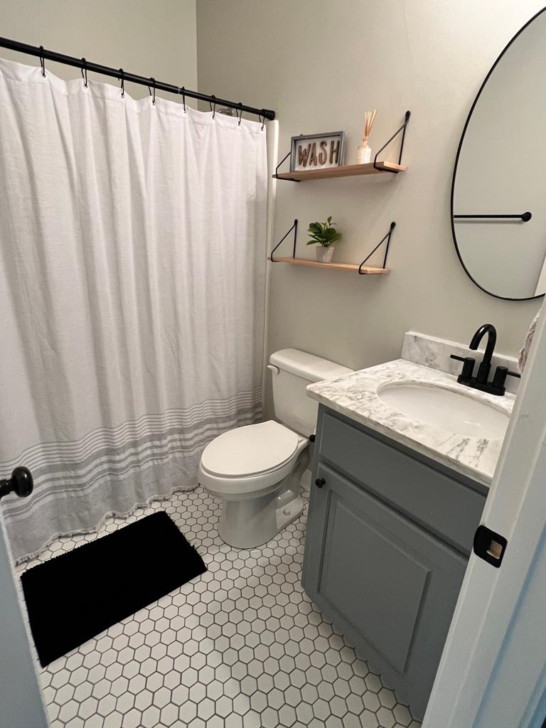 206 Chase Ridge Drive Dothan, AL 36301 - Photo 18 of 21 Guest Bath