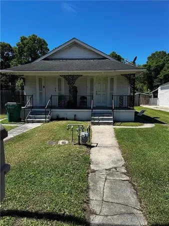 $1,100 | 1136 Oak Avenue, Bridge City, LA 70094