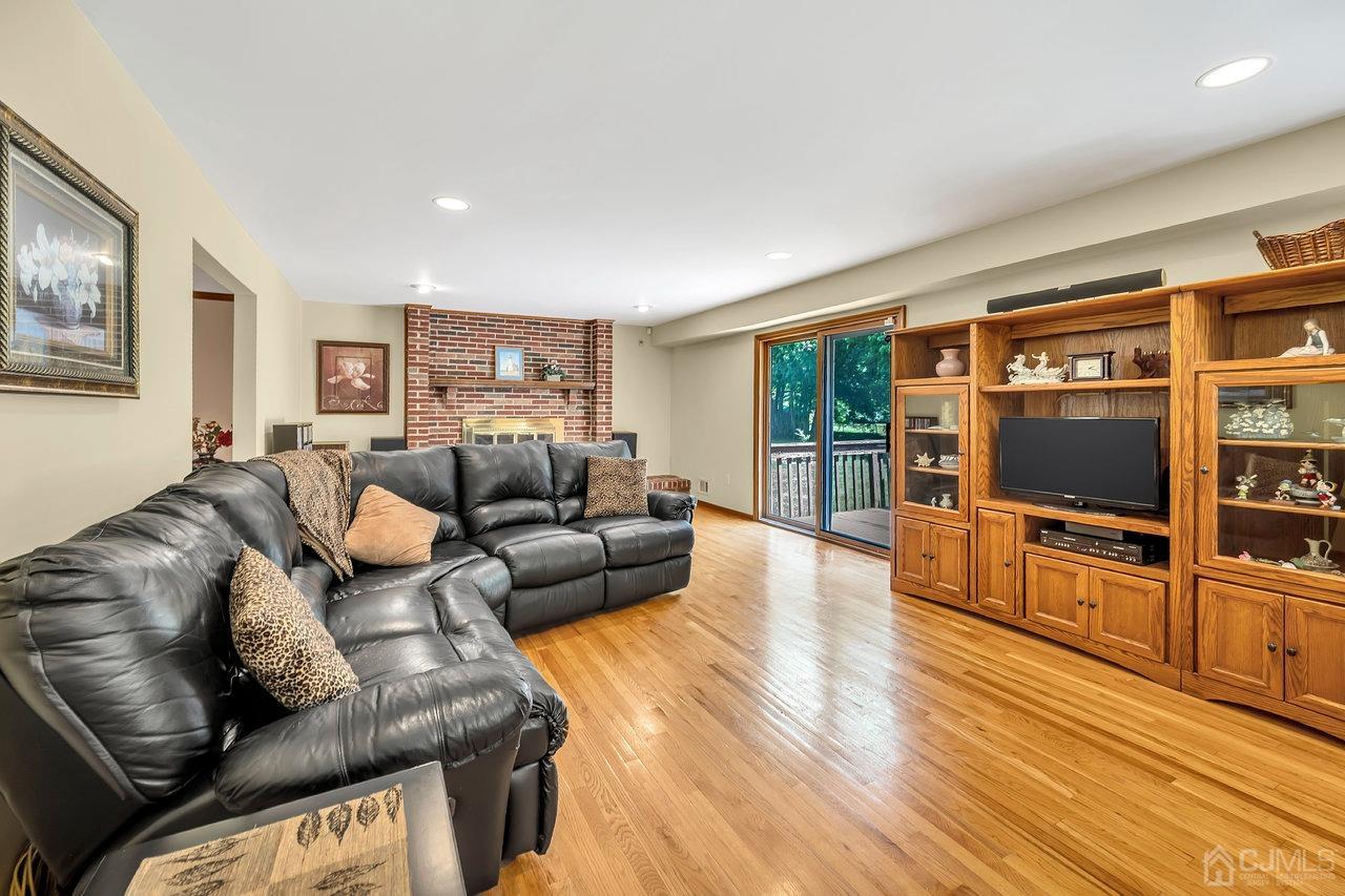 22 Cook Road East Brunswick, NJ 08816 - Photo 18 of 41 Gallery Image 18