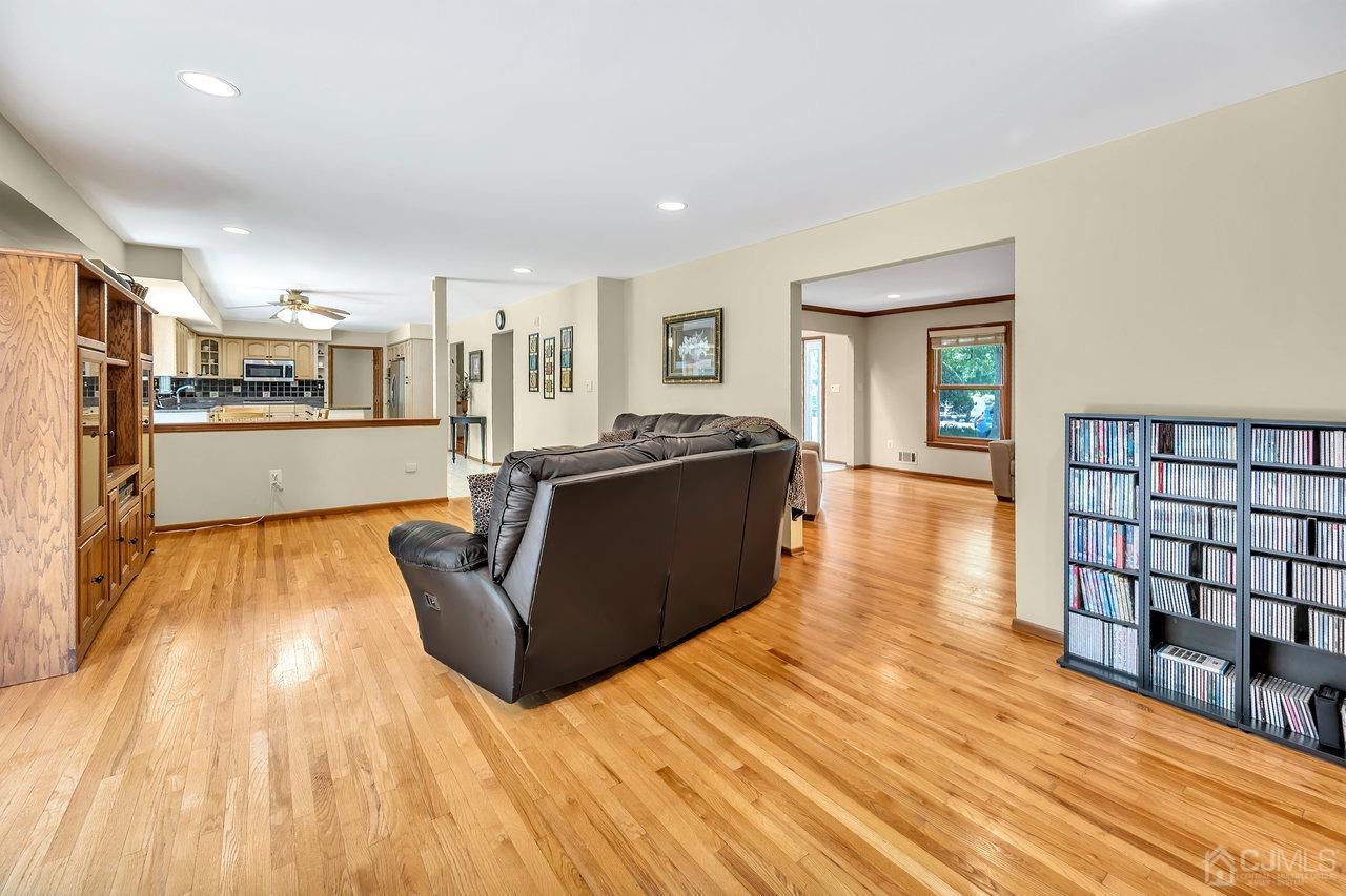 22 Cook Road East Brunswick, NJ 08816 - Photo 21 of 41 Gallery Image 21