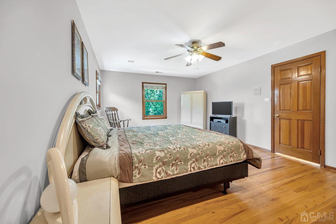 22 Cook Road East Brunswick, NJ 08816 - Photo 28 of 41 Gallery Image 28
