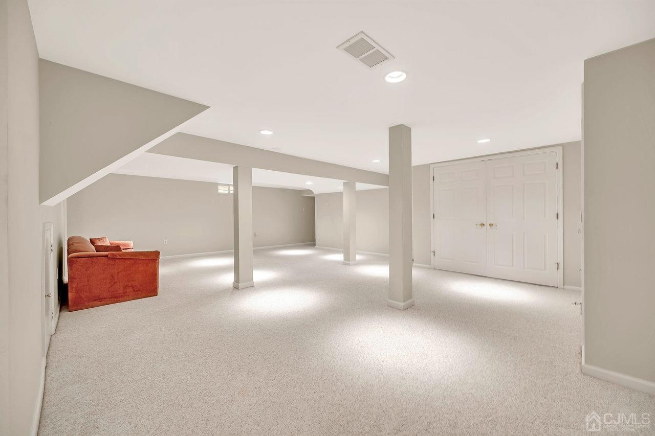 22 Cook Road East Brunswick, NJ 08816 - Photo 37 of 41 Gallery Image 37