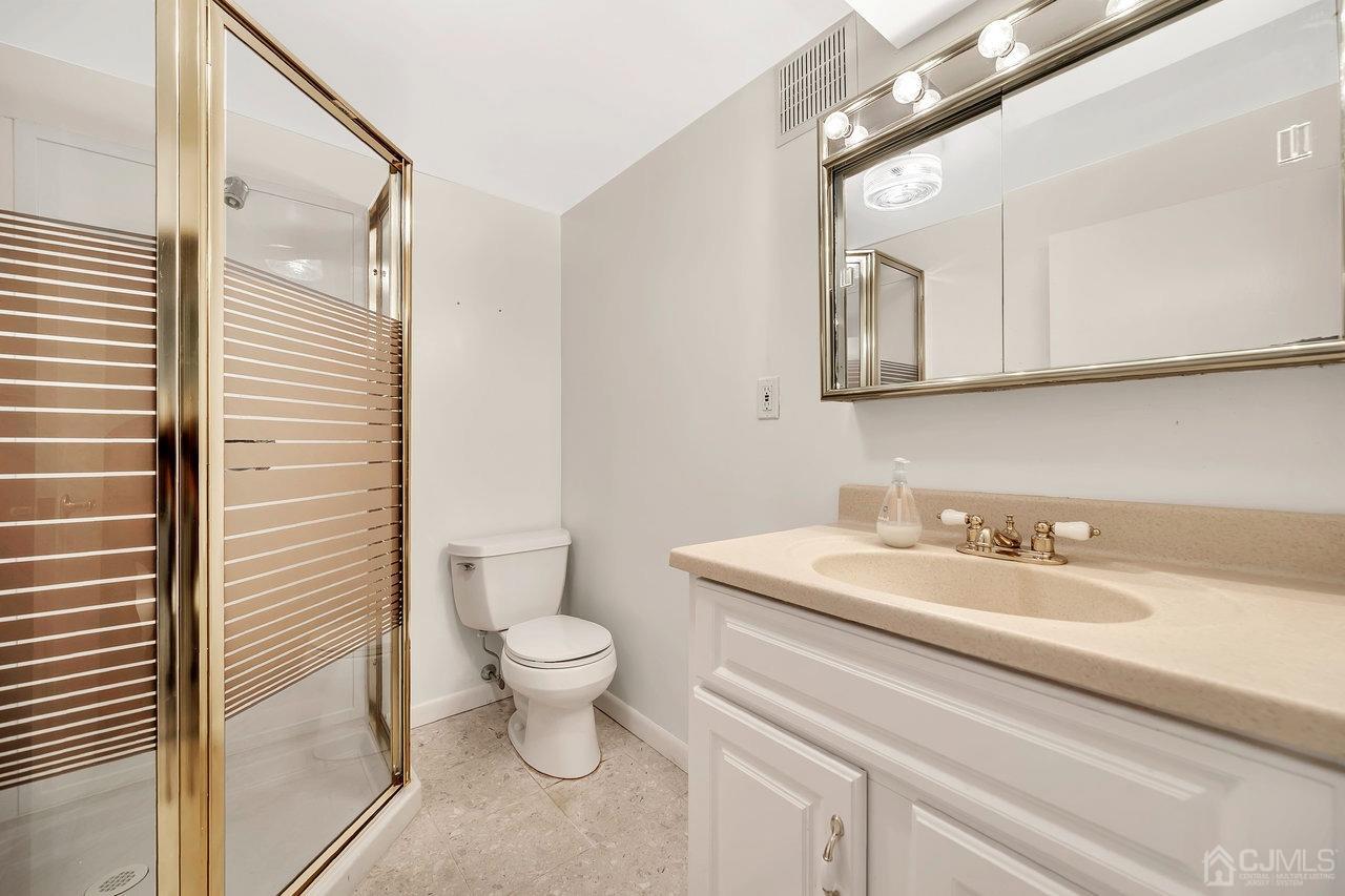 22 Cook Road East Brunswick, NJ 08816 - Photo 38 of 41 Gallery Image 38
