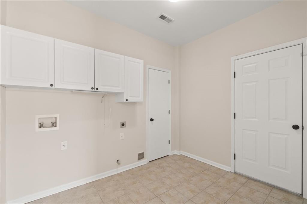 2935 Cobblestone Drive Cumming, GA 30041 - Photo 25 of 53 a view of an empty room