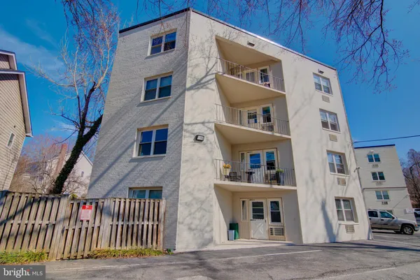 $350,000 | 7630 Tomlinson Avenue, Unit 15, Cabin John, MD 20818