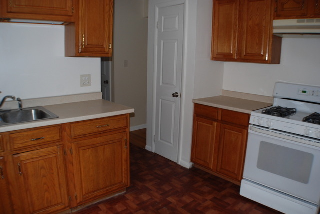 10033 Frontage Road, Unit F Skokie, IL 60077 - Photo 5 of 12