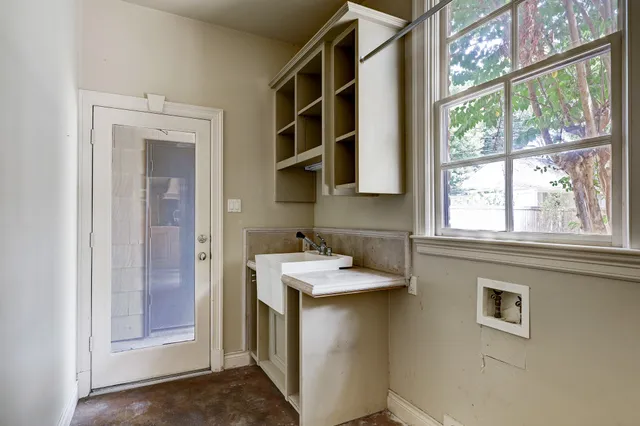 $6,995 | 3020 San Felipe Street, Houston, TX 77019