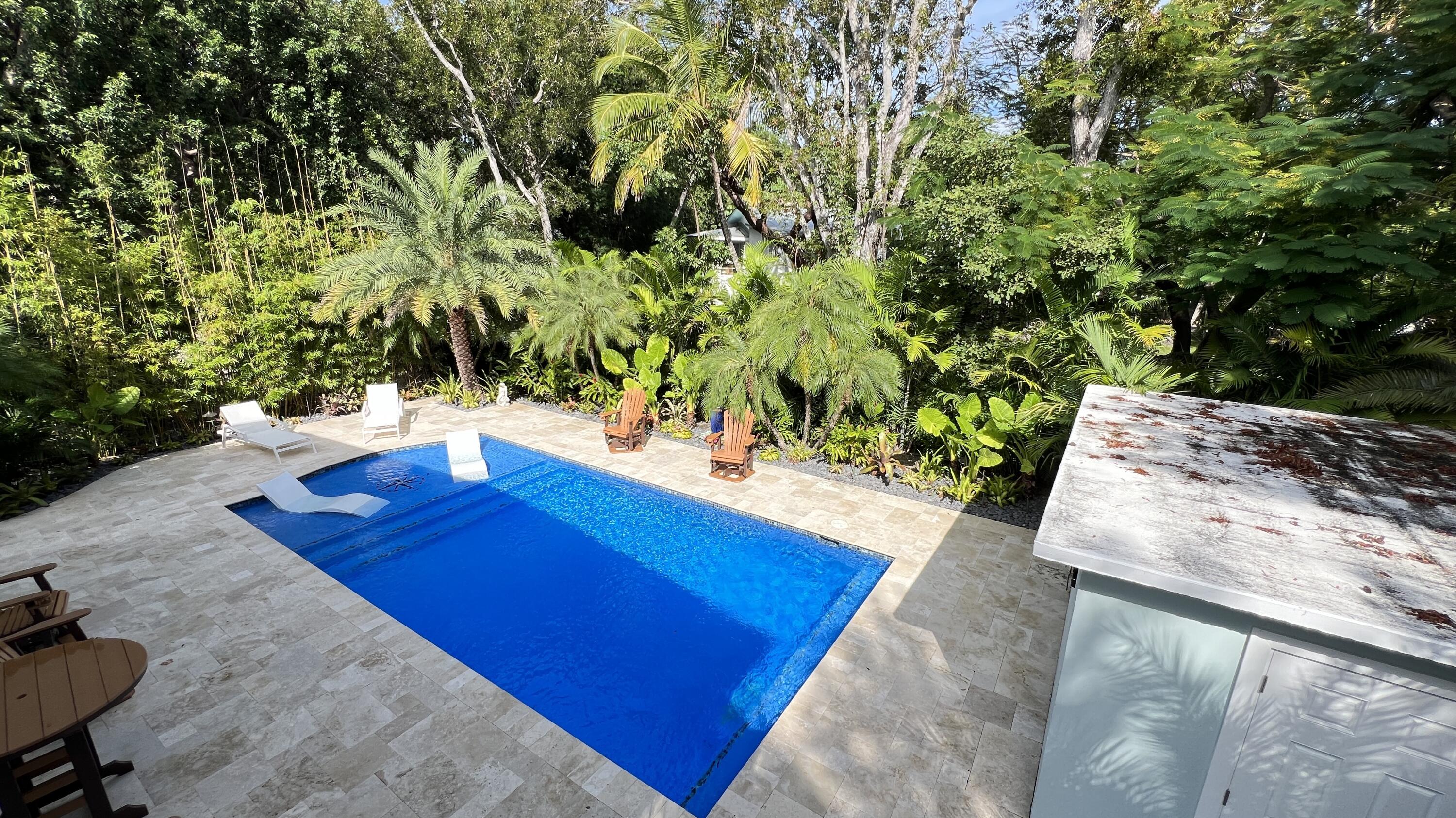 205 Sunset Boulevard Key Largo, FL 33037 - Photo 35 of 42 a view of a backyard