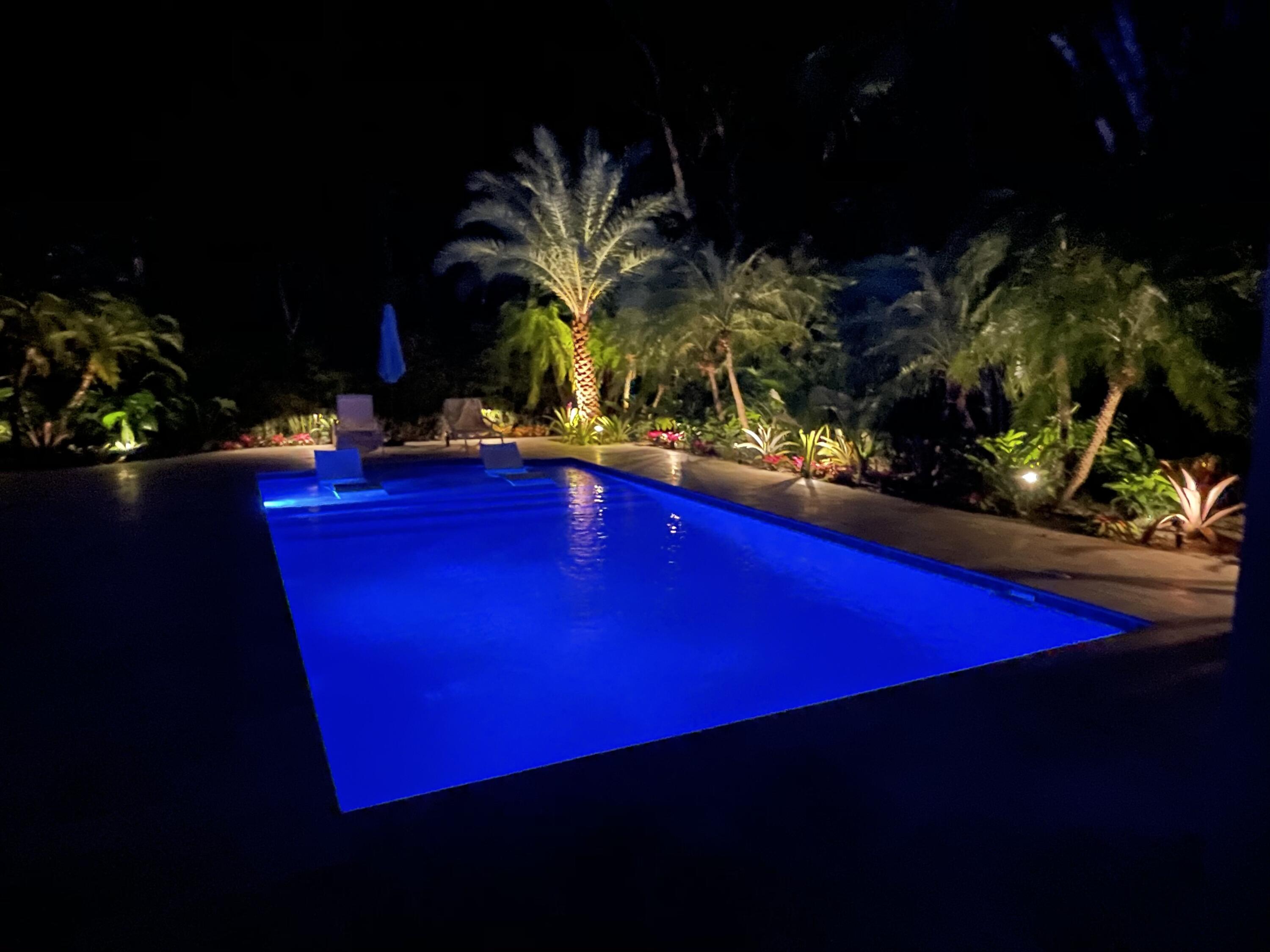 205 Sunset Boulevard Key Largo, FL 33037 - Photo 39 of 42 a swimming pool with outdoor seating and yard