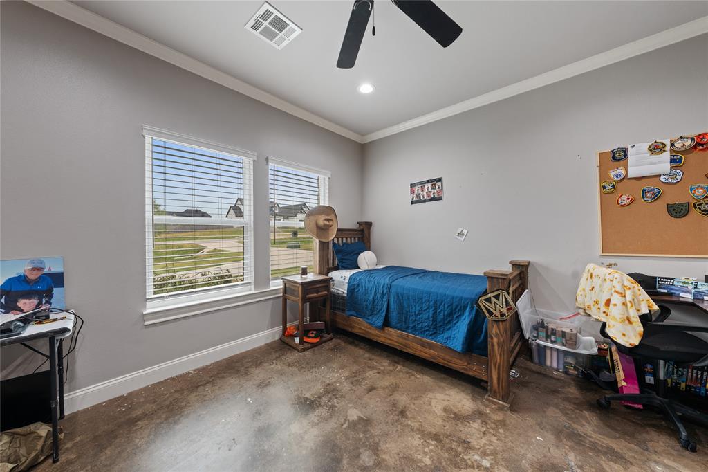 240 Royals Ranch Road Lorena, TX 76655 - Photo 22 of 40 Gallery Image 22