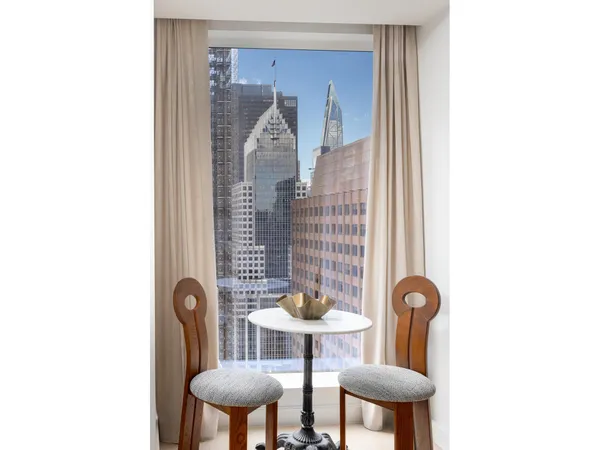$1,995,000 | 138 East 50th Street, Unit 28A | Midtown East