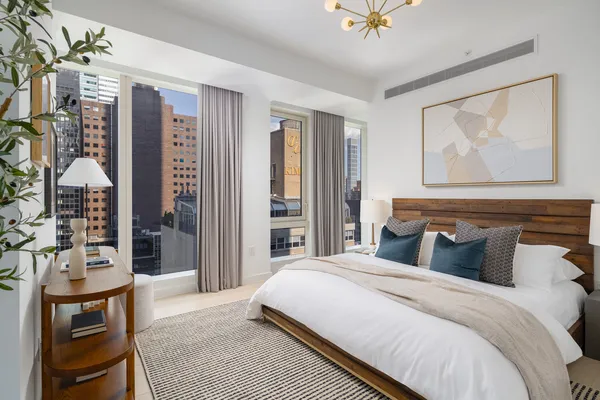 $1,995,000 | 138 East 50th Street, Unit 28A | Midtown East