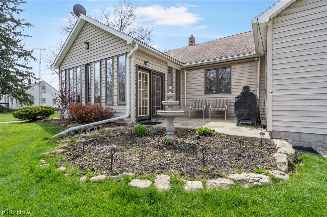 1850 South Sawburg Road Alliance, OH 44601 - Photo 27 of 39 concrete patio