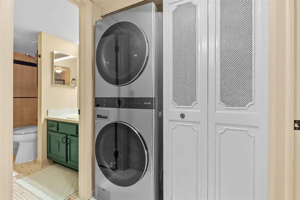 $174,000 | 5836 Coral Lake Drive, Unit 312, Margate, FL 33063