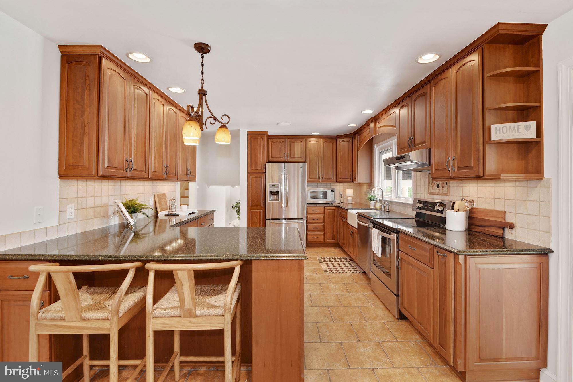 291 Halsey Road Annapolis, MD 21401 - Photo 13 of 42 This kitchen - beautiful AND utilitarian!