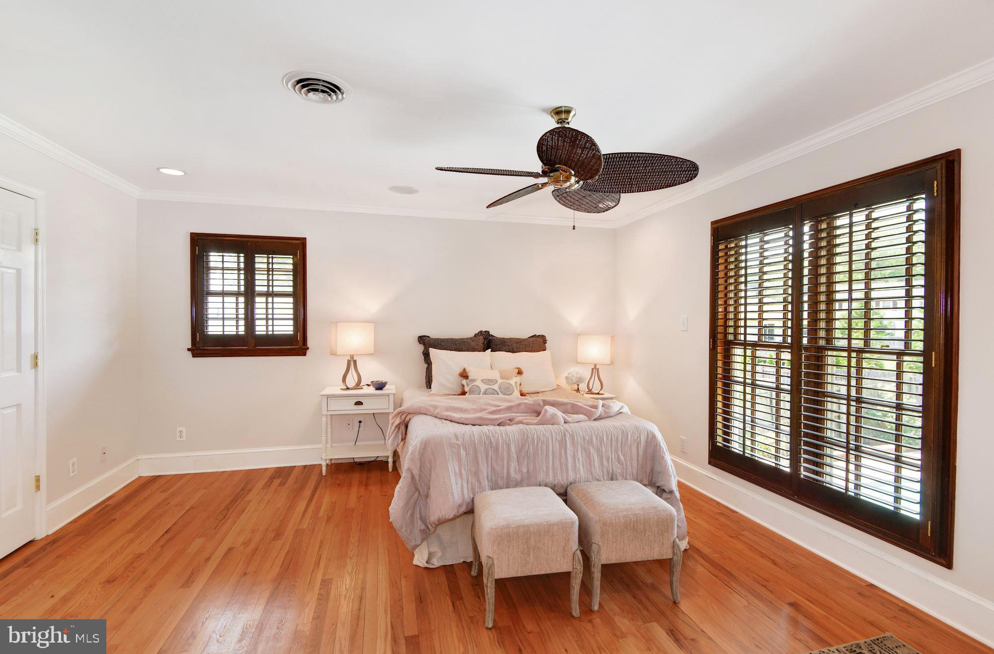 291 Halsey Road Annapolis, MD 21401 - Photo 20 of 42 We love the hardwood and upgraded finishings!