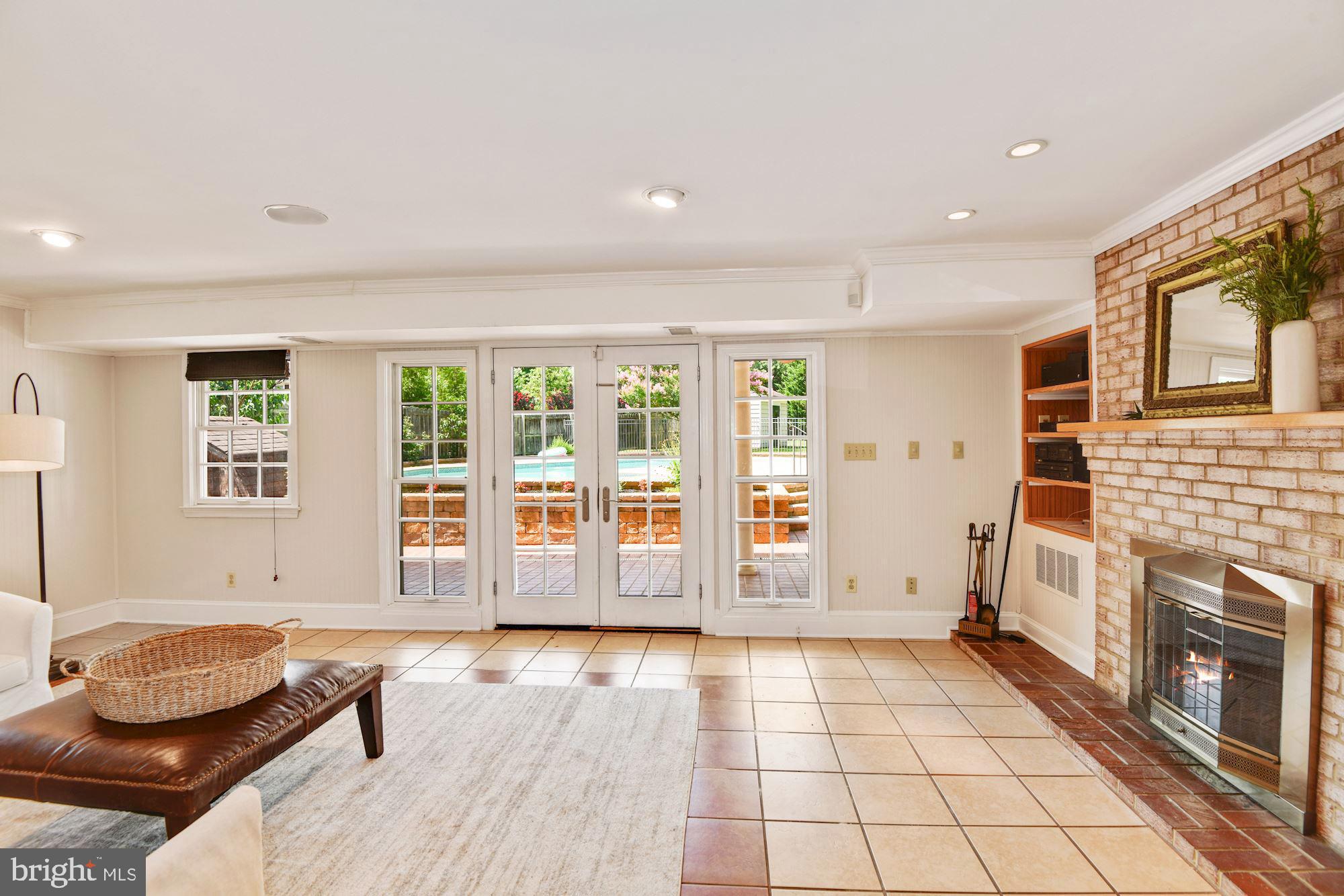 291 Halsey Road Annapolis, MD 21401 - Photo 7 of 42 One of TWO fireplaces anchor this amazing space!