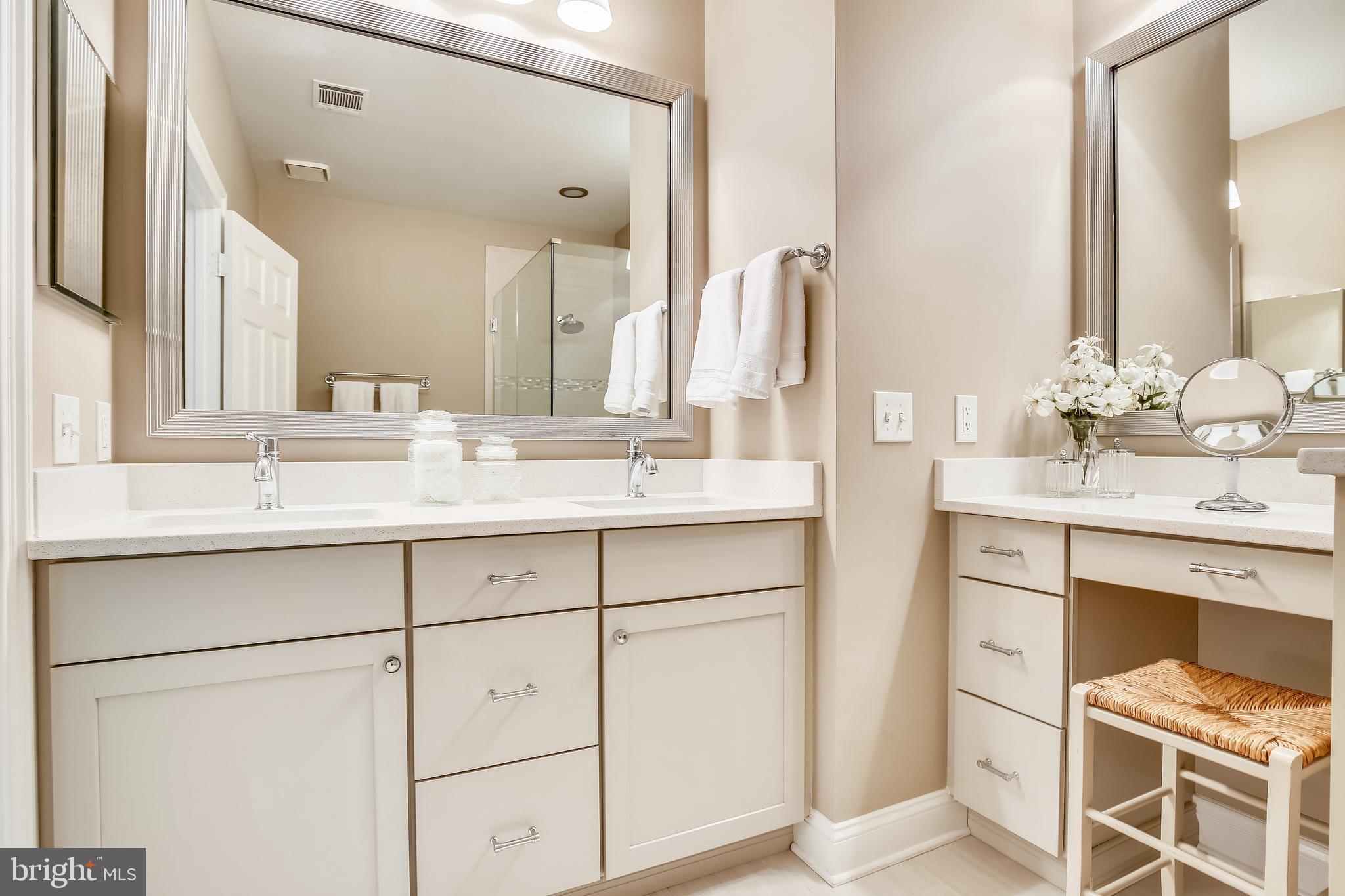 1346 Sundial Drive Reston, VA 20194 - Photo 22 of 39 Primary bath