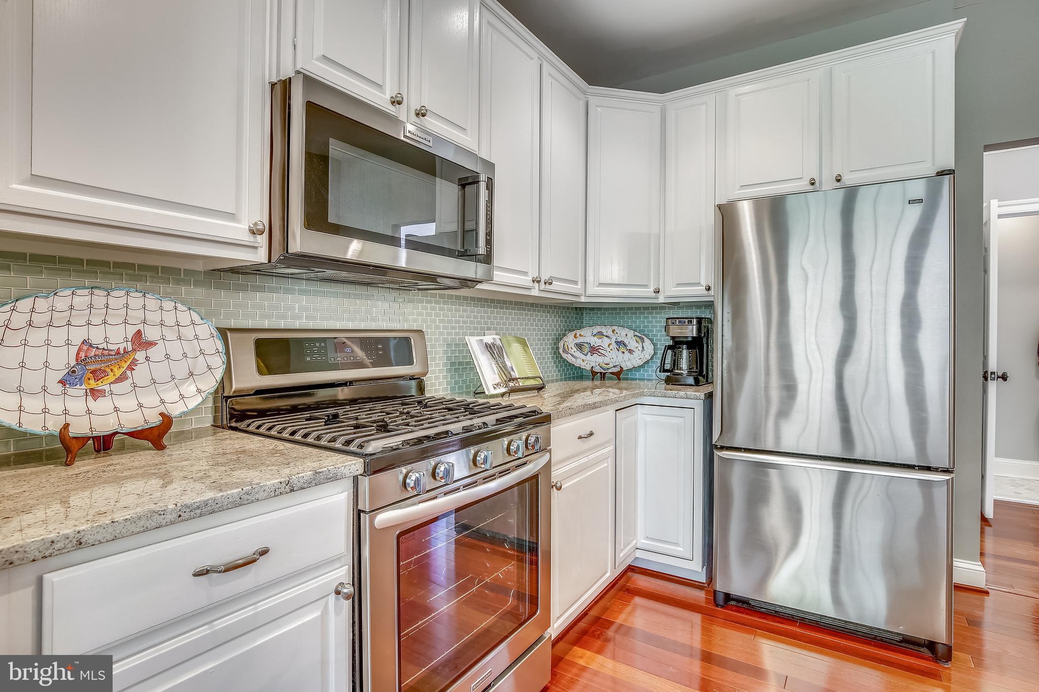1346 Sundial Drive Reston, VA 20194 - Photo 7 of 39 Gorgeous granite countertops