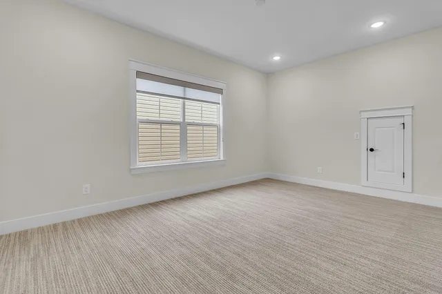 $735,000 | 677 Marsh Cv Circle, Summerville, SC 29486