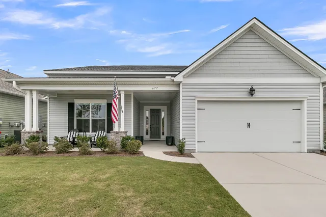 $735,000 | 677 Marsh Cv Circle, Summerville, SC 29486