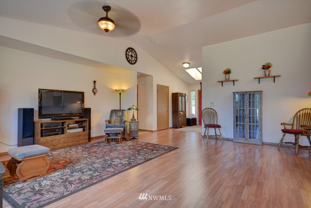 1185 Race Road Coupeville, WA 98239 - Photo 12 of 25 Gallery Image 12
