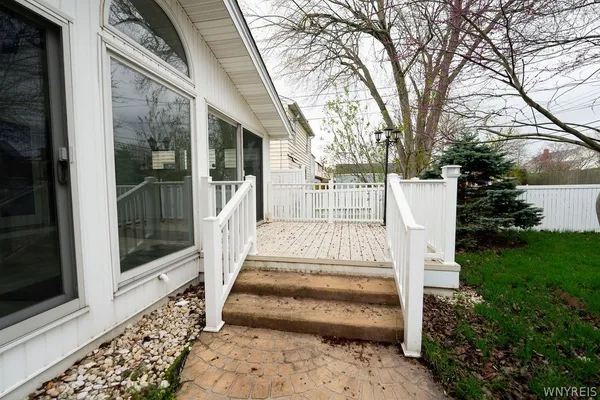 $249,900 | 241 Dexter Terrace, Tonawanda, NY 14150