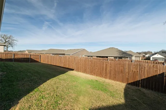 $319,500 | 953 Ben Drive, Springtown, TX 76082