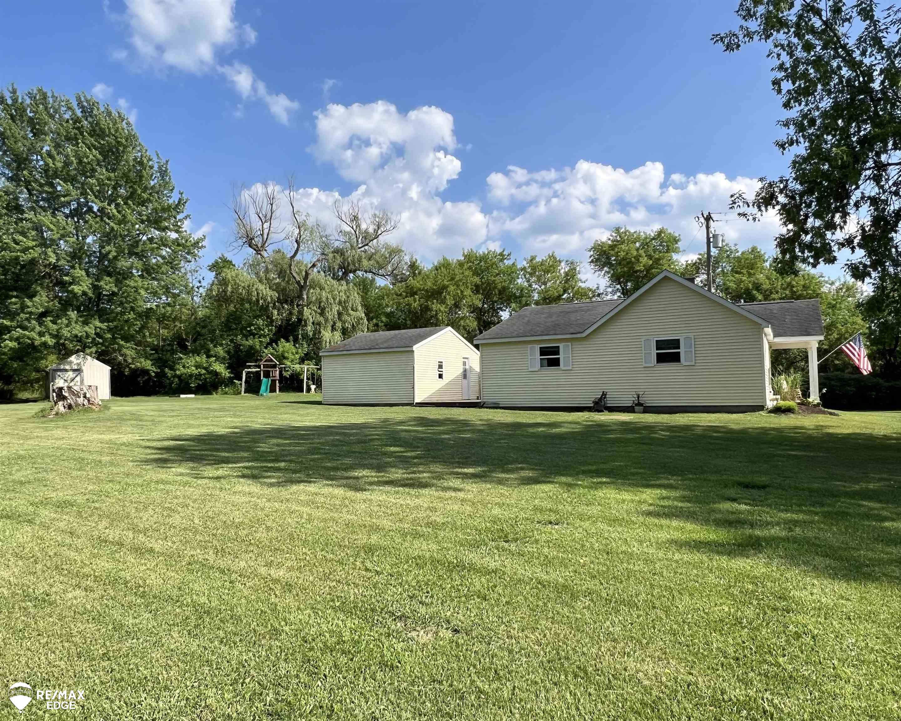 1600 Roods Lake Road Lapeer, MI 48446 - Photo 15 of 17
