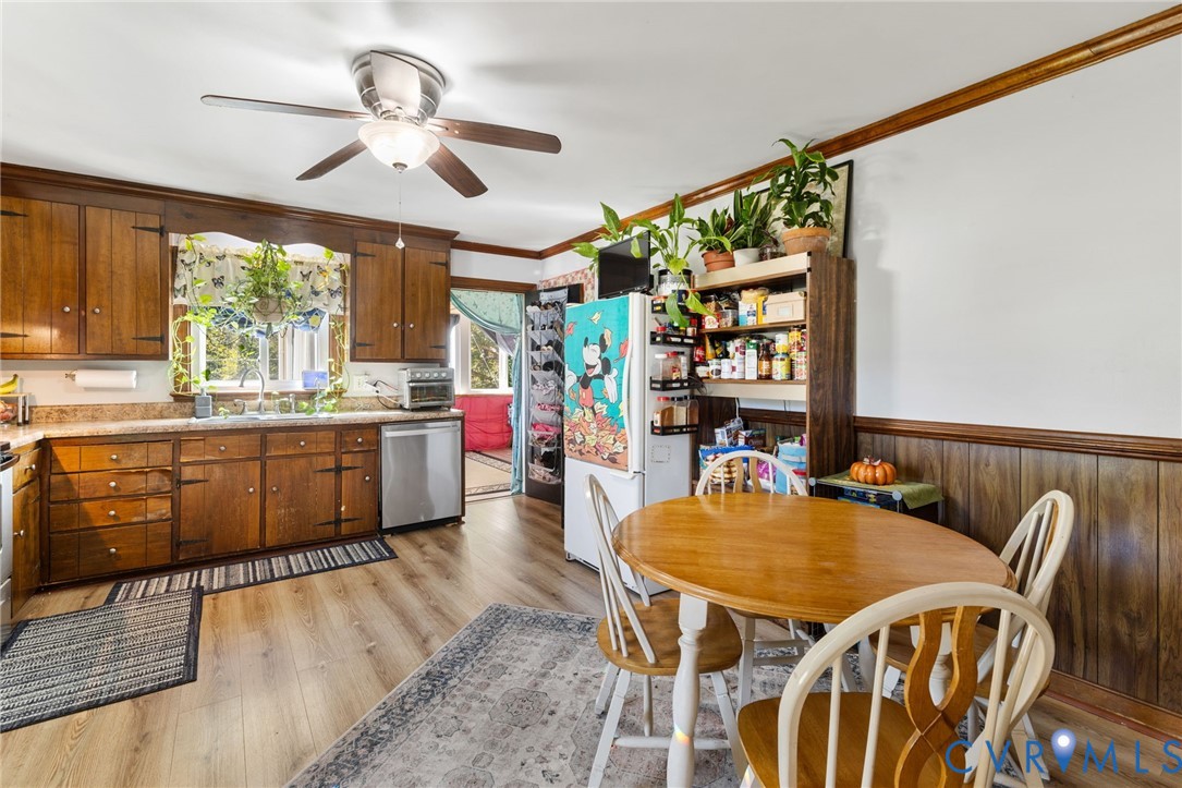 2701 Academy Road Powhatan, VA 23139 - Photo 5 of 21 a dining room with furniture and window