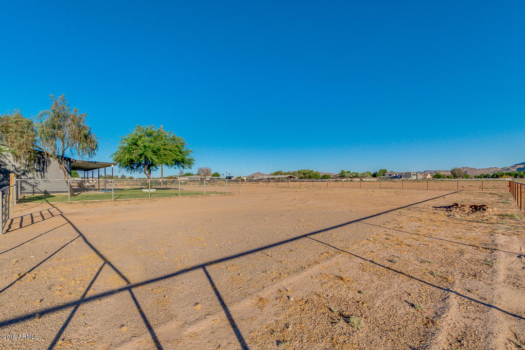 17647 East Via Del Rancho Gilbert, AZ 85298 - Photo 36 of 60 37-Via Del Rancho