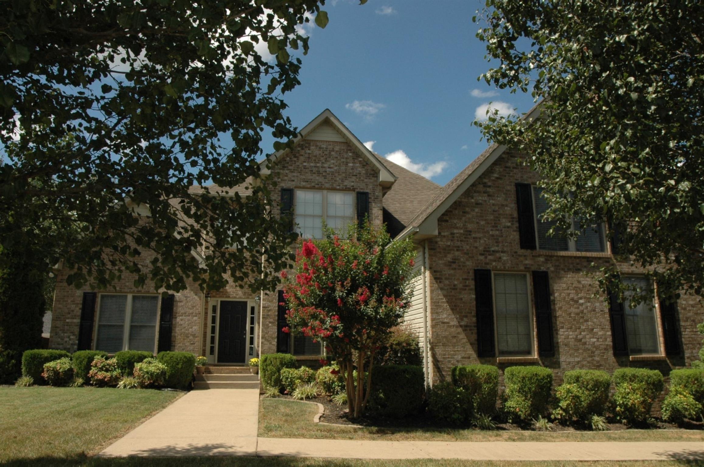 Beautiful home in a great subdivision