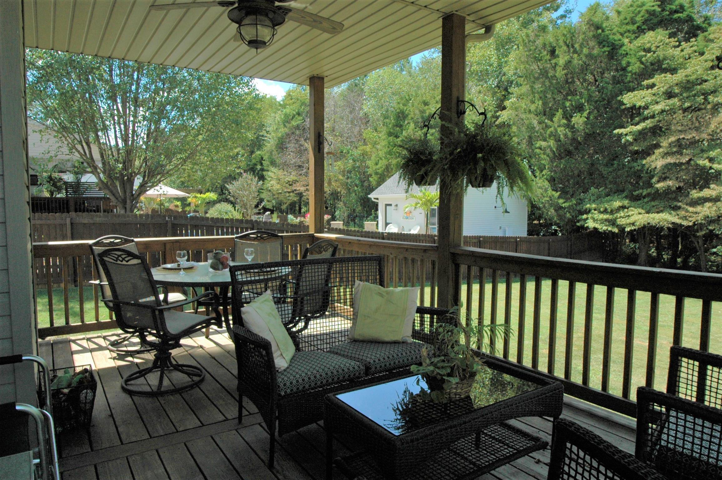 974 South Ridge Trail Clarksville, TN 37043 - Photo 26 of 30 covered back porch