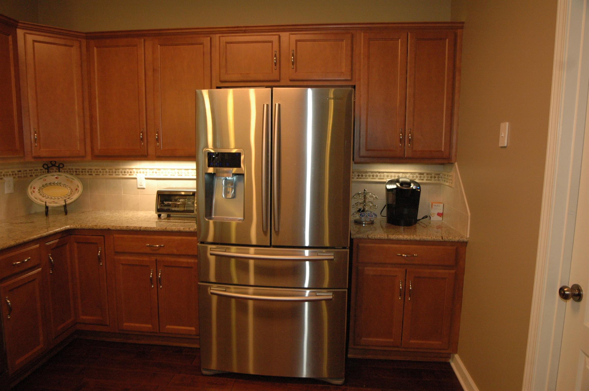 974 South Ridge Trail Clarksville, TN 37043 - Photo 10 of 30 Stainless appliances