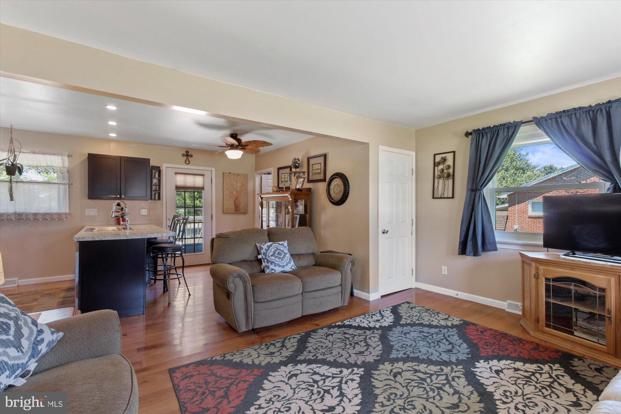 2325 Loucks Road York, PA 17408 - Photo 2 of 27 Gallery Image 2