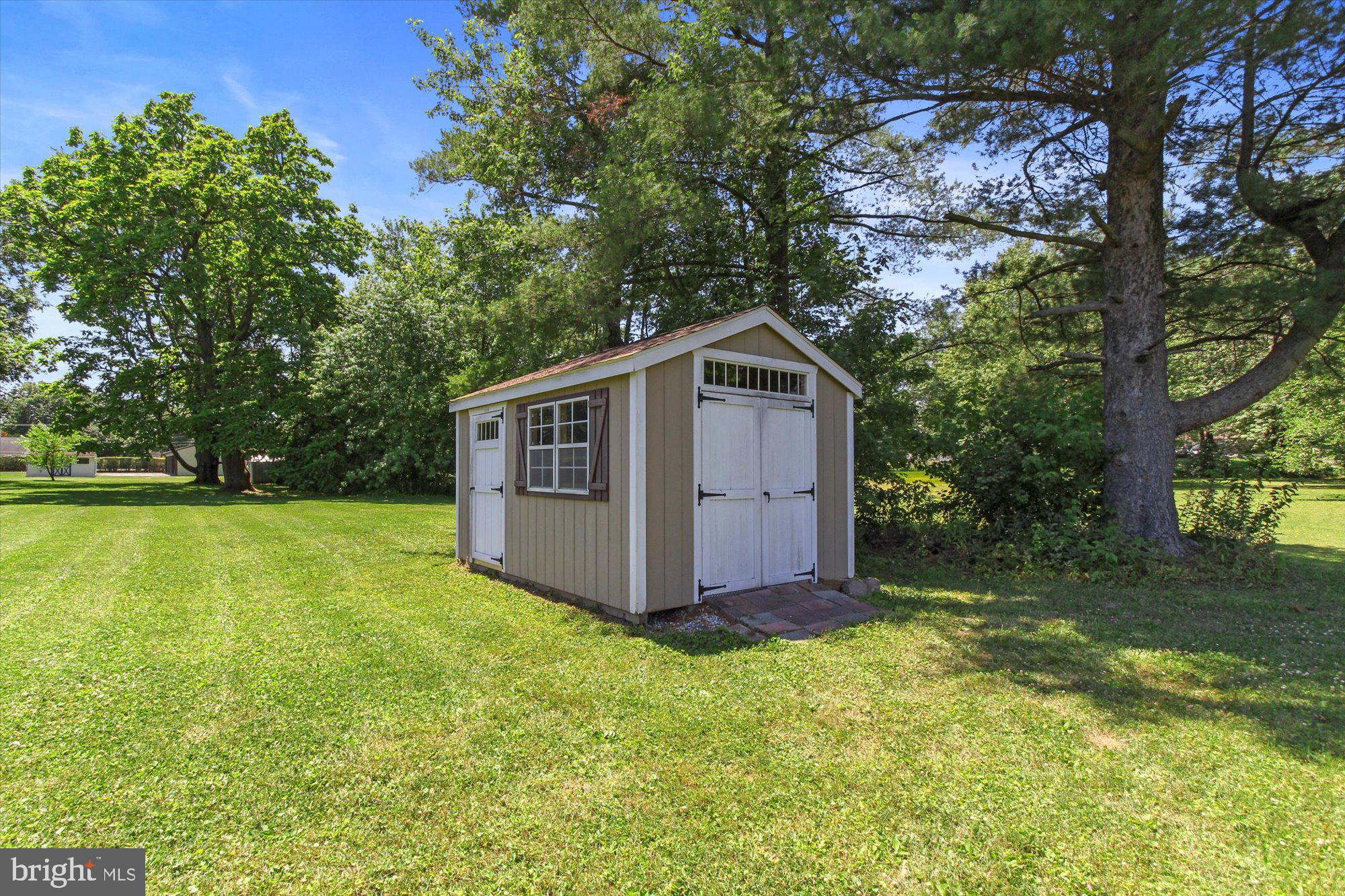 2325 Loucks Road York, PA 17408 - Photo 24 of 27 Gallery Image 24