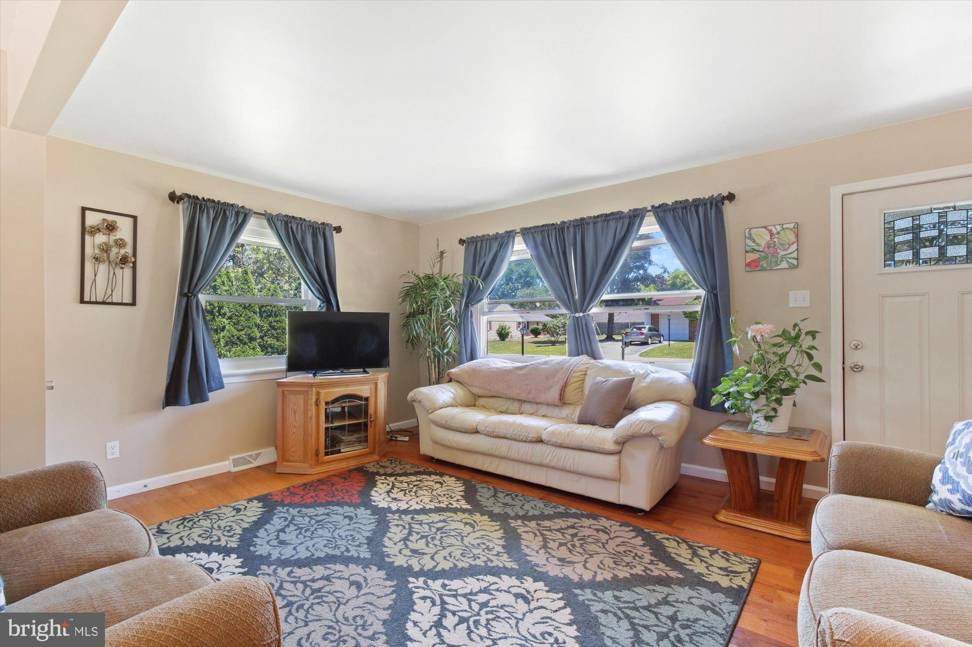2325 Loucks Road York, PA 17408 - Photo 3 of 27 Gallery Image 3